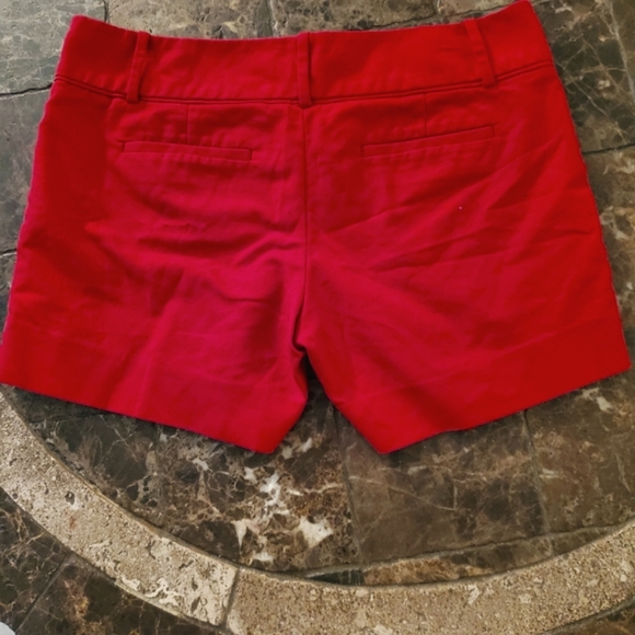 The Limited true red shorts 10R - Picture 3 of 4